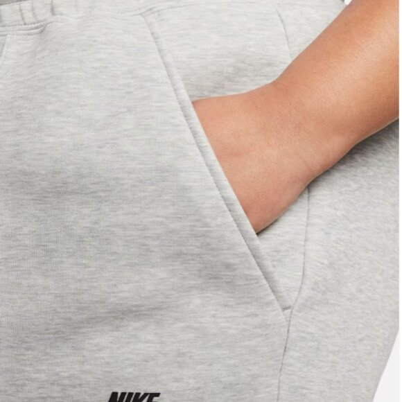 Nike Sportswear Tech Fleece Womens 2X Heather Gray Joggers Sweatpants FB8332-063 - Picture 3 of 9